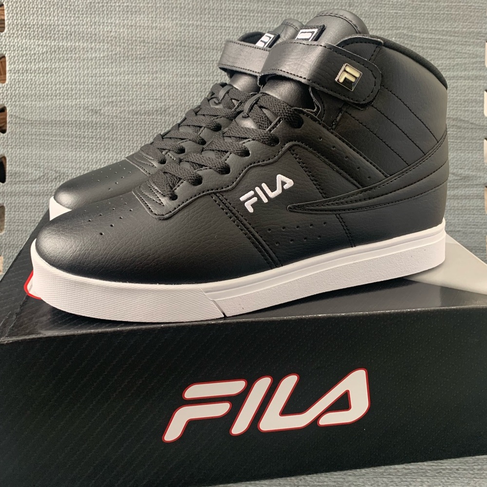Fila Vulc 13 Repeat Logo Size 9.5 Mens Black Lifestyle Sneaker Leather Shoes